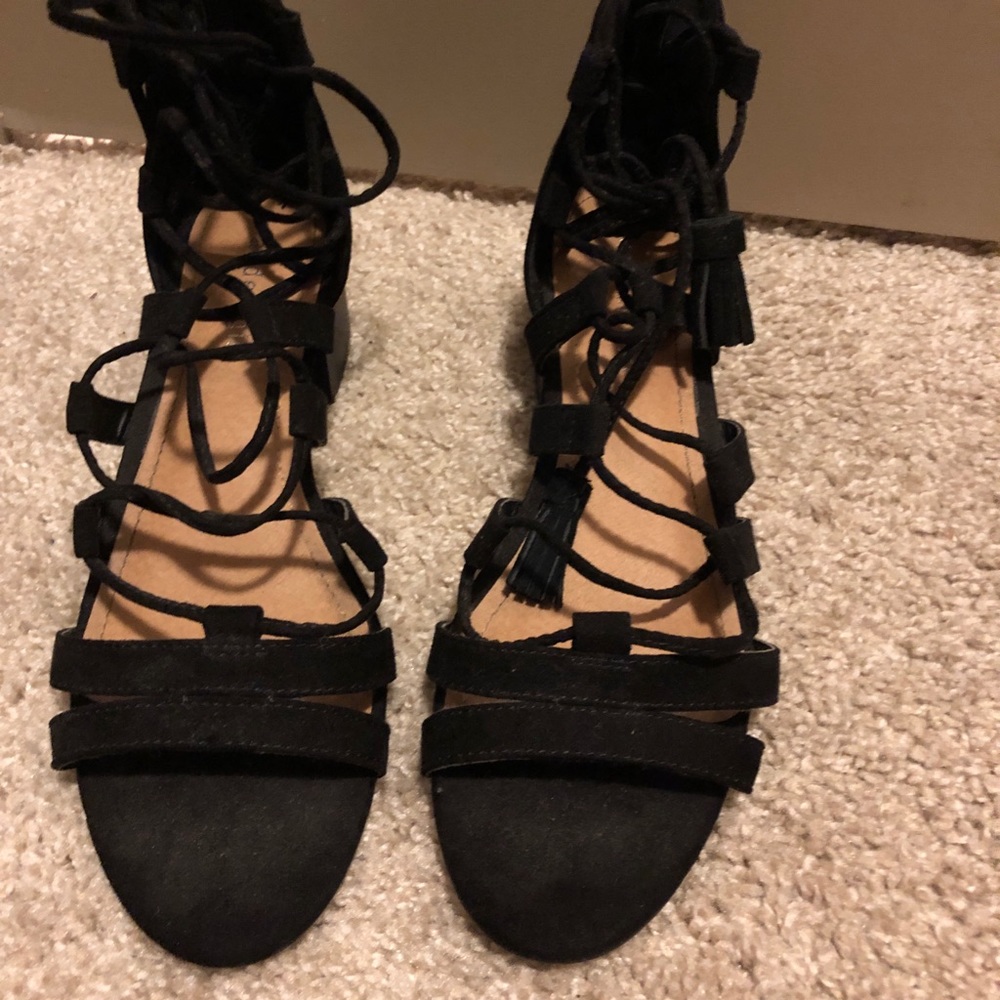 Madden girl black strappy gladiator sandals